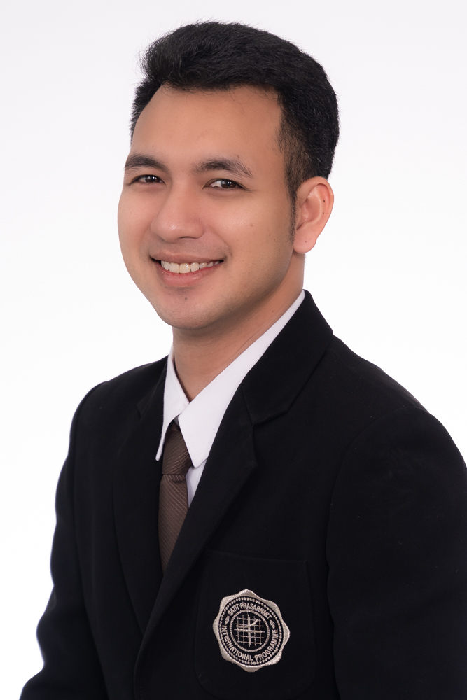 Mr. Thun Khaekrajang