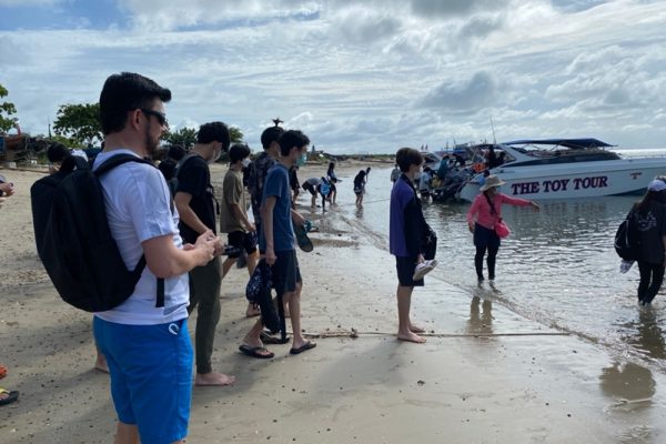 LINE_ALBUM_Y10.Day2.2022Rayong_220616_15