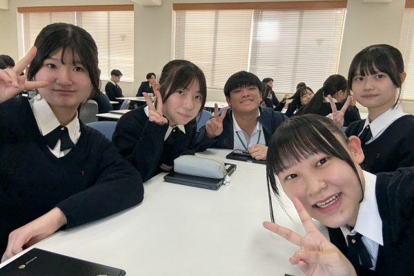 tj9 - GRAAI - GAWEEWAT THANASITNAPHITKUL