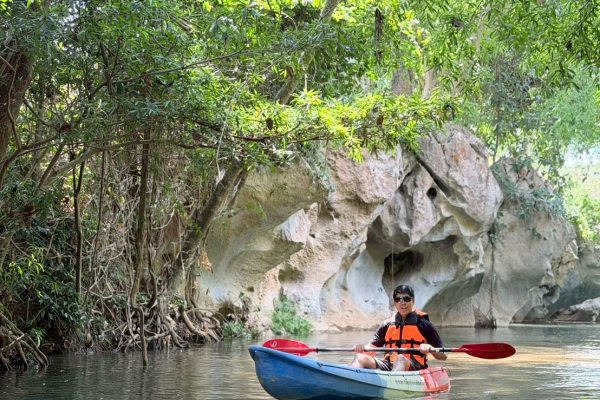 LINE_ALBUM_Khao Yai_260404_21