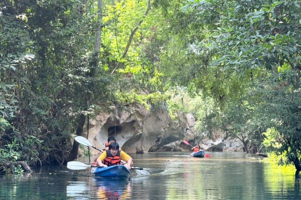 LINE_ALBUM_Khao Yai_260404_25