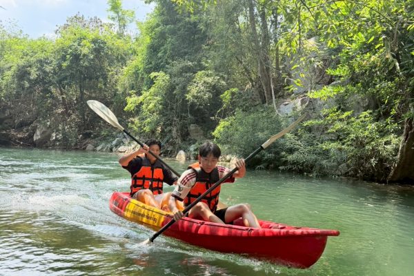 LINE_ALBUM_Khao Yai_260404_42