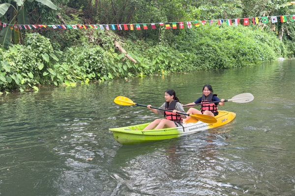 LINE_ALBUM_Khao Yai_260404_53