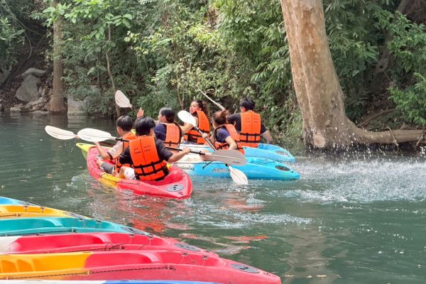LINE_ALBUM_Khao Yai_260404_54