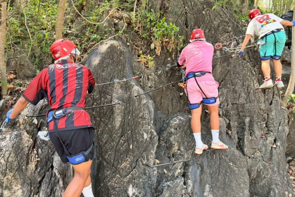 LINE_ALBUM_Khao Yai_260404_65