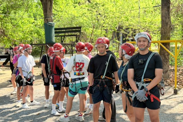 LINE_ALBUM_Khao Yai_260404_89