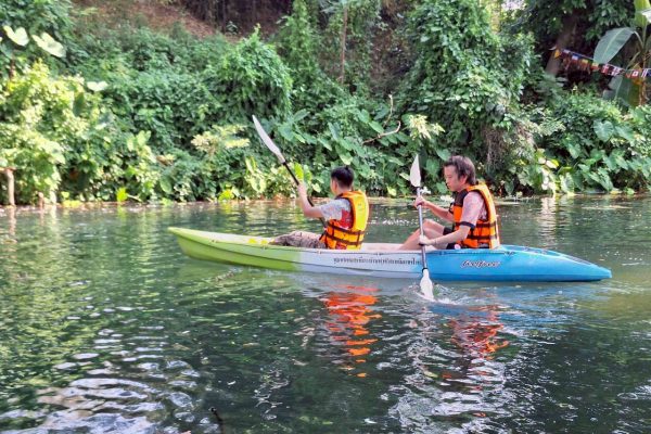 LINE_ALBUM_kayak_260404_58