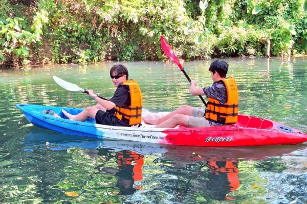 LINE_ALBUM_kayak_260404_76
