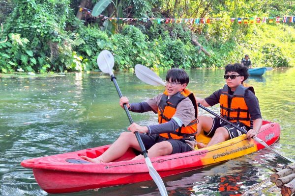 LINE_ALBUM_kayak_260404_78