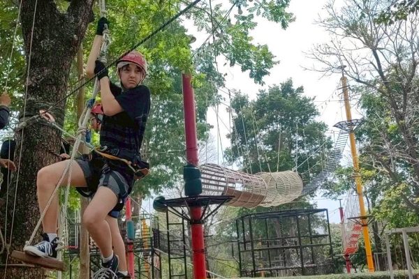 LINE_ALBUM_zip line_260404_25